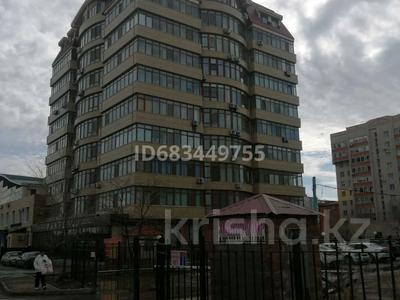 2-бөлмелі пәтер · 90 м² · 4/9 қабат, 12 ш/а. 38 б — Абылхаир хана, бағасы: 25 млн ₸ в Актобе, мкр 12