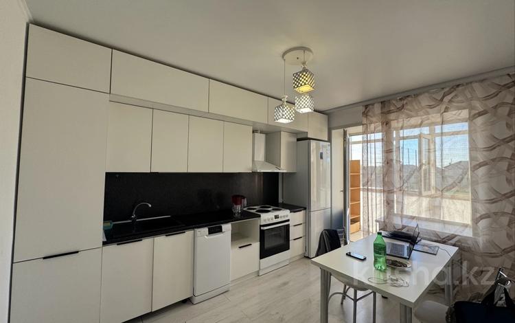 3-комнатная квартира · 82 м² · 1/9 этаж, мкр Юго-Восток, Муканова за 38.5 млн ₸ в Караганде, Казыбек би р-н — фото 2