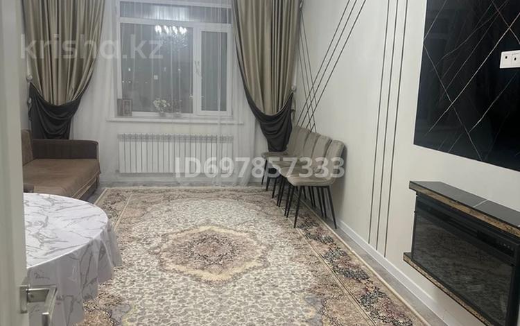 3-комнатная квартира · 90.9 м² · 5/9 этаж, мкр Юго-Восток, Мкр Таугуль — Возле ресторана Рубин, спорт комплекс Ожет за 54 млн ₸ в Караганде, Казыбек би р-н — фото 4