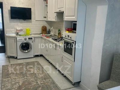 3-бөлмелі пәтер · 75 м² · 2/5 қабат, Просп. Каныша Сатпаева 19А, бағасы: 40 млн ₸ в Атырау, мкр Авангард-2