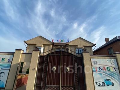 Жеке үй · 6 бөлме · 768 м² · 20 жүзд., Самал, бағасы: 152 млн ₸ в Уральске