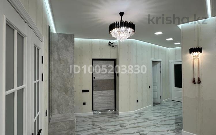 4-бөлмелі пәтер · 167.5 м² · 4/10 қабат, 32Б ш/а. 3, бағасы: 65 млн ₸ в Актау, 32Б мкр — фото 2