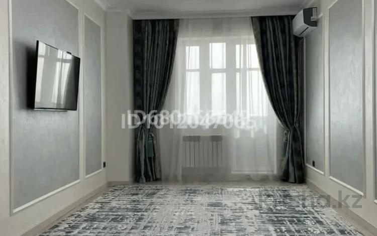 2-комнатная квартира · 70 м² · 5/8 этаж, Просп. Абулхаир Хана 70/1 за 280 000 ₸ в Атырау, мкр Авангард-2 — фото 2