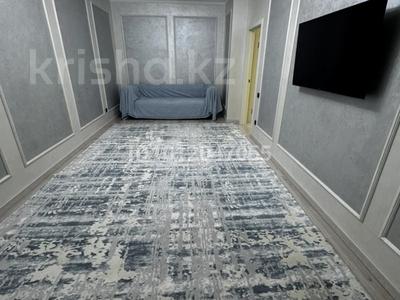 2-бөлмелі пәтер · 70 м² · 5/8 қабат, Просп. Абулхаир Хана 70/1, бағасы: 300 000 ₸ в Атырау, мкр Авангард-2