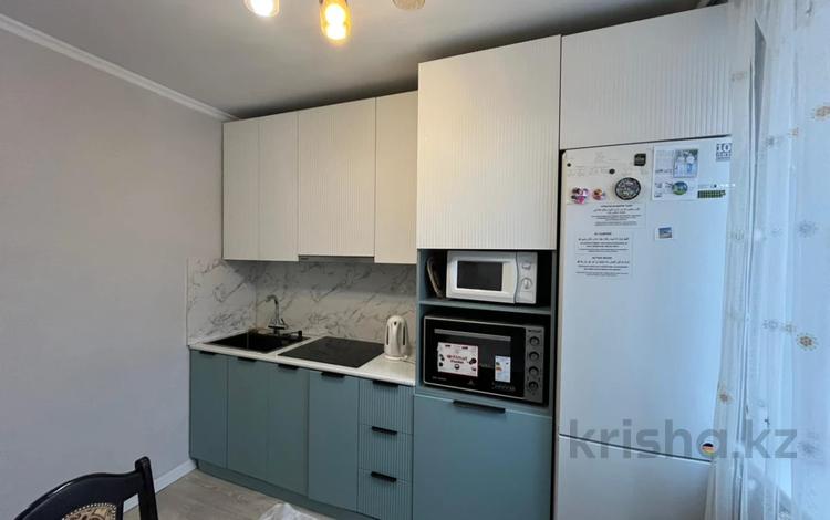 4-комнатная квартира · 81 м² · 4/9 этаж, мкр Юго-Восток, мкр Степной 3 за 35 млн ₸ в Караганде, Казыбек би р-н — фото 6