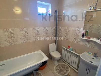 Жеке үй · 8 бөлме · 260 м² · 10 сот., Сандыктас 23, бағасы: 35 млн ₸ в Актобе, жилой массив Рауан