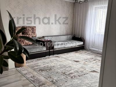 4-комнатная квартира · 79.7 м² · 4/9 этаж, Дулатова 167 — Центр, хрусталь, рынок Жансая за 43 млн ₸ в Семее