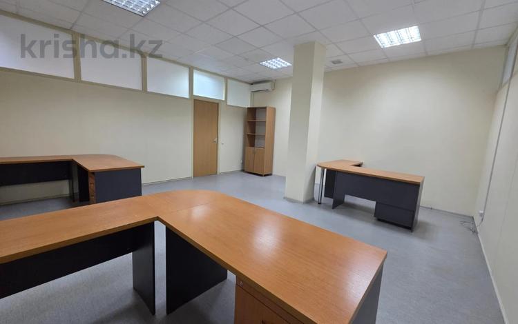 Офисы, образование, кабинеты и рабочие места · 32 м² за 211 200 ₸ в Астане, р-н Байконур — фото 2