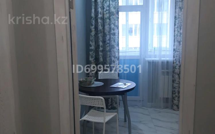 1-комнатная квартира · 36 м² · 6/11 этаж, Темирбека Жургенова 39/2 — № 23-16 за 220 000 ₸ в Астане, Алматы р-н — фото 2