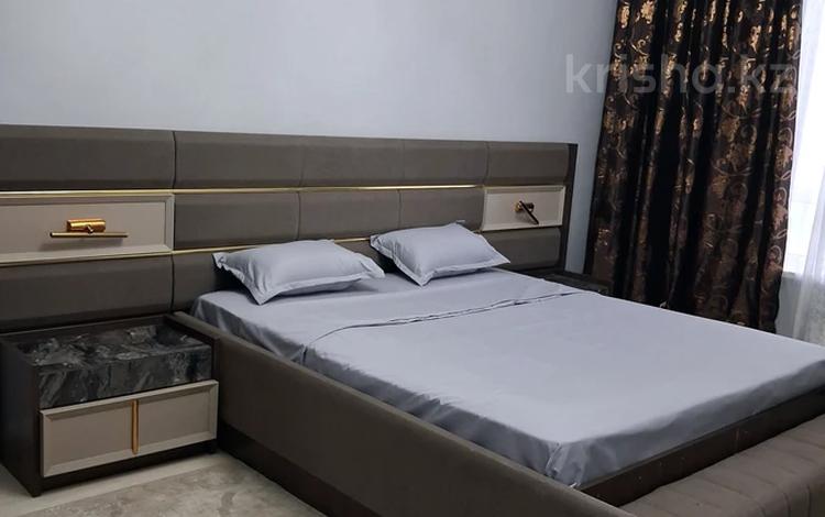 2-комнатная квартира · 84 м² · 13 этаж, Байтерекова 100/4 за 20 000 〒 в Шымкенте, Каратауский р-н — фото 2