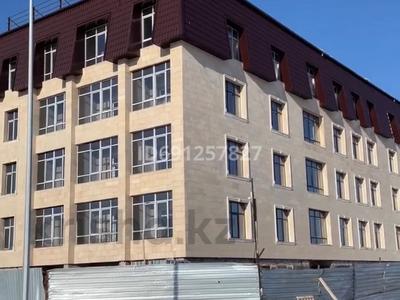 2-комнатная квартира, 70.5 м², 1/3 этаж, мкр Юго-Восток, абишева 2Б за 27 млн 〒 в Караганде, Казыбек би р-н