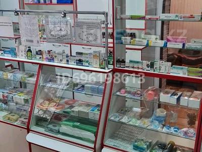 1-бөлмелі пәтер · 54 м² · 1/5 қабат, Байзак -Батыра 203, бағасы: 100 000 ₸ в Таразе