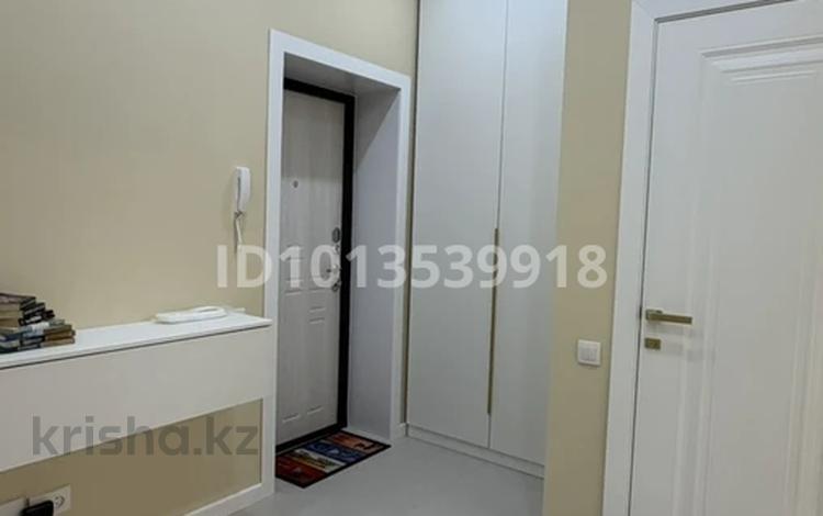 1-бөлмелі пәтер · 45 м² · 3/9 қабат, Молдагулова 15, бағасы: 250 000 ₸ в Уральске — фото 2