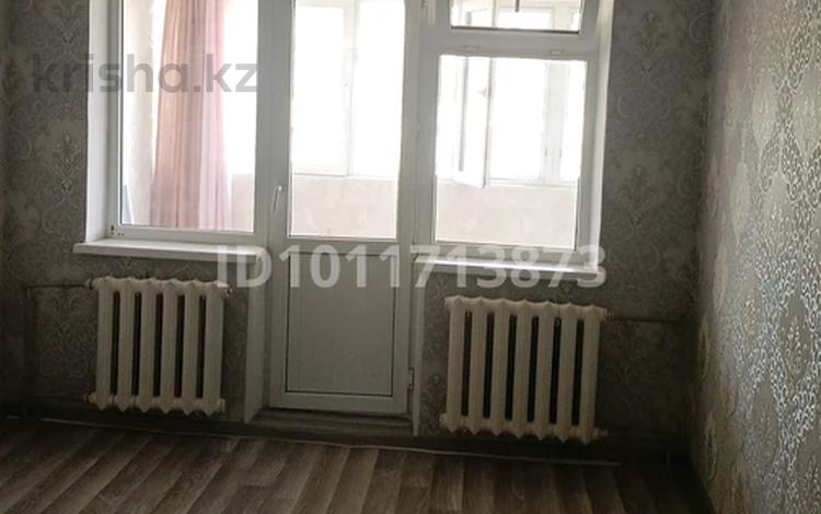 3-бөлмелі пәтер · 64.5 м² · 4/4 қабат, 2 микрорайон 2, бағасы: 25 млн ₸ в Конаеве — фото 2