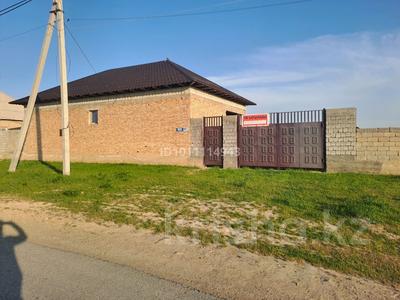 Отдельный дом · 5 комнат · 126 м² · 15 сот., Кейкиев Мадияр 32 — Мектептің қасы за 18 млн 〒 в Акбулак