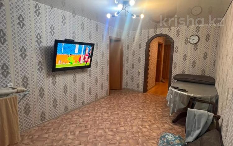 3-бөлмелі пәтер · 61 м² · 4/5 қабат, Нурсултана Назарбаева п-рт 13, бағасы: 19.7 млн ₸ в Павлодаре — фото 2