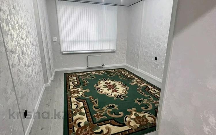 2-комнатная квартира · 60 м² · 10/12 этаж, Байдибек би 115/10 за 180 000 ₸ в Шымкенте — фото 2