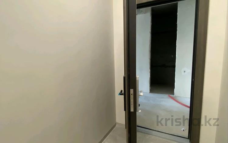 3-комнатная квартира · 98 м² · 9/9 этаж, Шамши Калдаяков 14 за 62 млн ₸ в Астане, Сарайшык р-н — фото 2