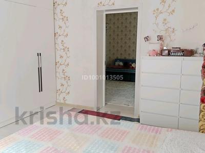 Бөлмелер в Шымкенте: 1 бөлме · 200 м², мкр 112 квартал 71, бағасы: 40 000 〒 1 бөлме · 200 м², мкр 112 квартал 71, бағасы: 40 000 〒 в Шымкенте, Туран р-н