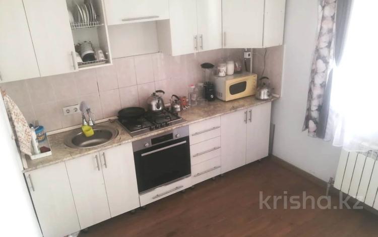 3-комнатная квартира, 87 м², 7/9 этаж, Алгабас-1