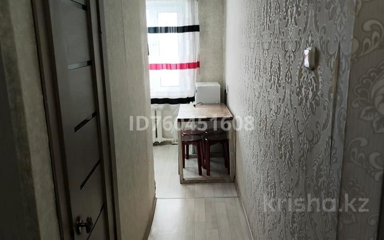 3-комнатная квартира · 60 м² · 5/5 этаж, мкр Новый Город, Ержанова 39 за 18 000 ₸ в Караганде, Казыбек би р-н — фото 2