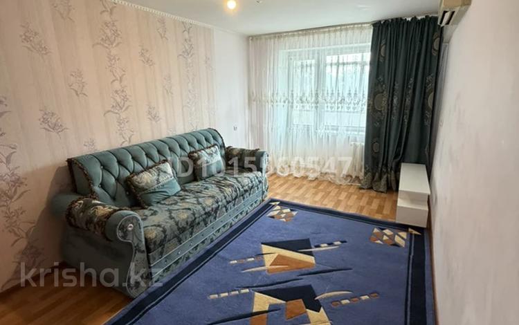 1-комнатная квартира · 30 м² · 2/5 этаж, Махамбет Утемисова 125 за 150 000 ₸ в Атырау — фото 2
