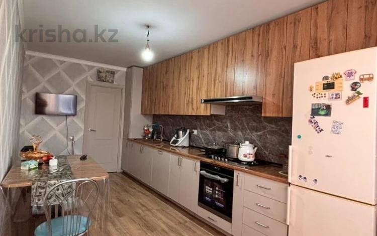 3-бөлмелі пәтер · 95 м², 12 ш/а., бағасы: 26.7 млн ₸ в Актобе, мкр 12 — фото 19