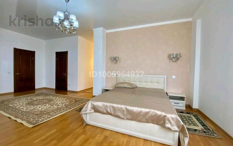 4-бөлмелі пәтер · 200 м² · 9/20 қабат, Шамши Калдаяков 1 — Напротив ақ орда, бағасы: 1.5 млн ₸ в Астане, Сарайшык р-н — фото 2