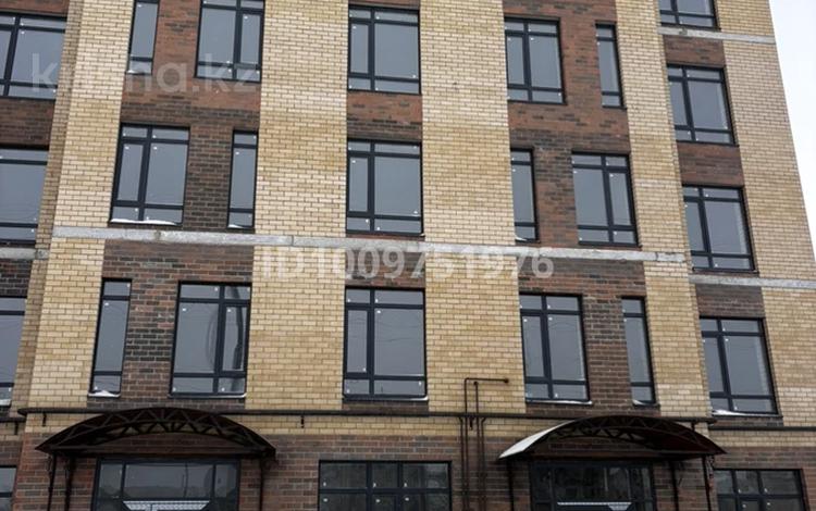 2-комнатная квартира · 71 м² · 4/5 этаж, мкр. Алтын орда, Алтын Орда 13н — ул Алия Молдагулова за 24.5 млн ₸ в Актобе — фото 6