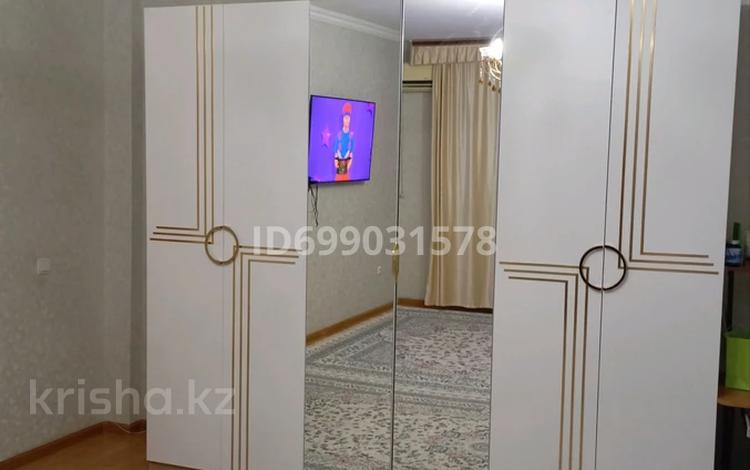 1-бөлмелі пәтер · 45 м² · 2/5 қабат, мкр Нурсая, Нұрсая — Ресторан Караоке Самал, бағасы: 20 млн ₸ в Атырау — фото 12