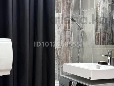 2-бөлмелі пәтер · 44 м² · 2/5 қабат, Бауыржан Момышұлы 1 — Ауэзова, бағасы: 15 млн ₸ в Аксу