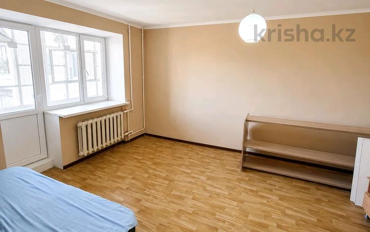 3-бөлмелі пәтер · 60.8 м² · 7/9 қабат, Н. Назарбаева 187 — Облисполком, бағасы: 18.5 млн ₸ в Уральске — фото 2