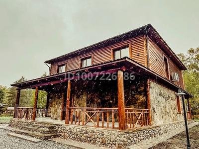 Отдельный дом · 6 комнат · 300 м² · 7 сот., Земляничная поляна 7 за 180 млн ₸ в Бурабае