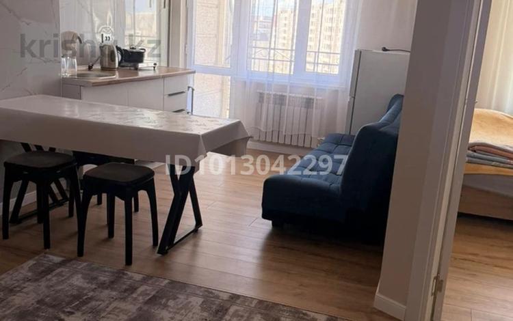 1-бөлмелі пәтер · 38 м² · 8/8 қабат, 18 мкрн 42, бағасы: 12 000 ₸ в Актау, 18-й мкр  — фото 2