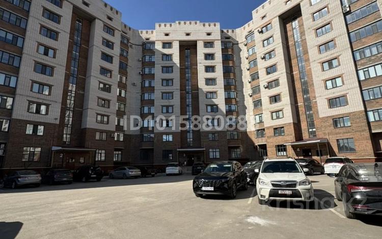 3-бөлмелі пәтер · 124 м² · 5/9 қабат, Алтын орда ш/а., Халел Досмухамбетова 1 — Тауелсіздік, бағасы: 45 млн ₸ в Актобе, мкр. Алтын орда — фото 2