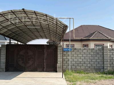 Отдельный дом · 5 комнат · 170 м² · 10 сот., Орынбаева . — Район 40- школы за 50 млн ₸ в Шу