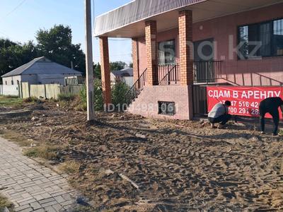 Офисы, магазины и бутики · 120 м² за 500 000 〒 в Актобе, мкр. Курмыш