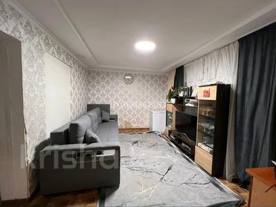 Продажа домов и дачи в Абай обл.: Отдельный дом · 3 комнаты · 84.4 м² · 13 сот., Шульбинская 3/2 за 15 млн 〒 Отдельный дом · 3 комнаты · 84.4 м² · 13 сот., Шульбинская 3/2 за 15 млн 〒 в Семее