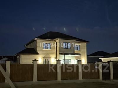 Отдельный дом · 6 комнат · 350 м² · 9 сот., мкр Жулдыз, Аюпова 52 за 75 млн 〒 в Атырау