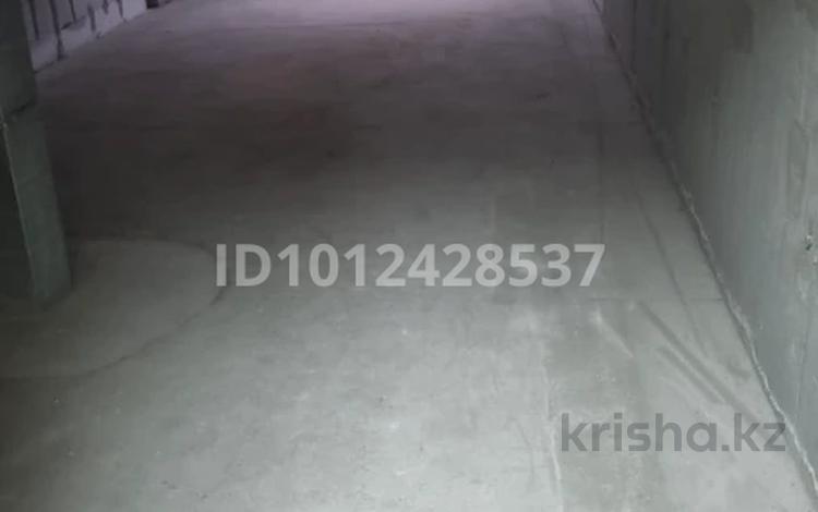 1-комнатная квартира · 35 м² · 10/12 этаж, мкр Акбулак, Момышулы 100 — Район Алматы Арены за 18 млн ₸ в Алатауский р-н — фото 2