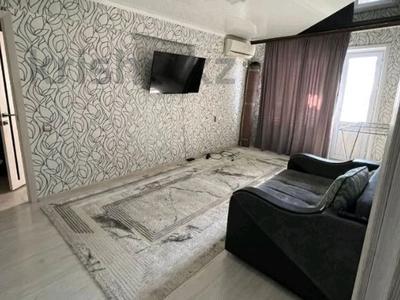 2-комнатная квартира, 45 м², 2/5 этаж помесячно, Жастар 23 за 120 000 〒 в Усть-Каменогорске