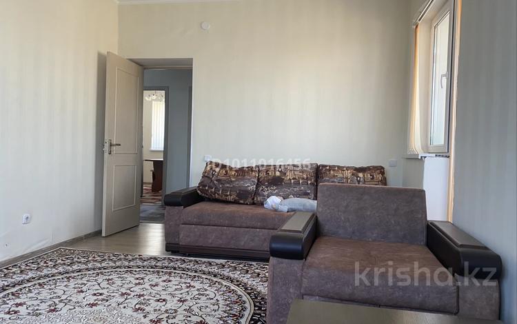 2-комнатная квартира · 55 м² · 3/3 этаж, мкр Акжайык 3 за 23 млн ₸ в Шымкенте, Абайский р-н — фото 2