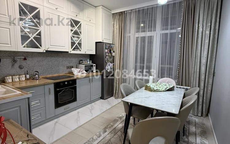 2-комнатная квартира · 69 м² · 4/12 этаж, ул. Назыра Торекулова 95к5 за 70 млн ₸ в Алматы, Алмалинский р-н — фото 2