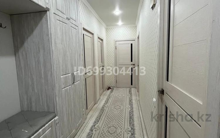 4-комнатная квартира · 90.6 м² · 5/5 этаж, 12-й мкр за 23 млн ₸ в Актау — фото 12