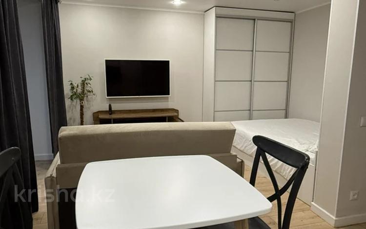 1-комнатная квартира · 30 м² · 4/5 этаж, Курмангазы 163 за 12 000 ₸ в Уральске, мкр Школьник — фото 2