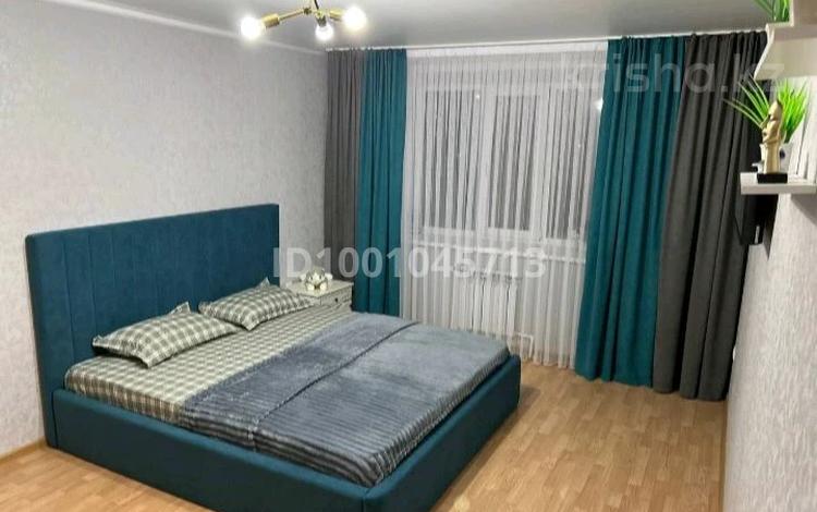 1-бөлмелі пәтер · 30 м² · 3/3 қабат, Желтоқсан 20 — Площадь, Центр, Вечный огонь, Жайна, Универсам, Управление, бағасы: 2 000 ₸ в  — фото 2