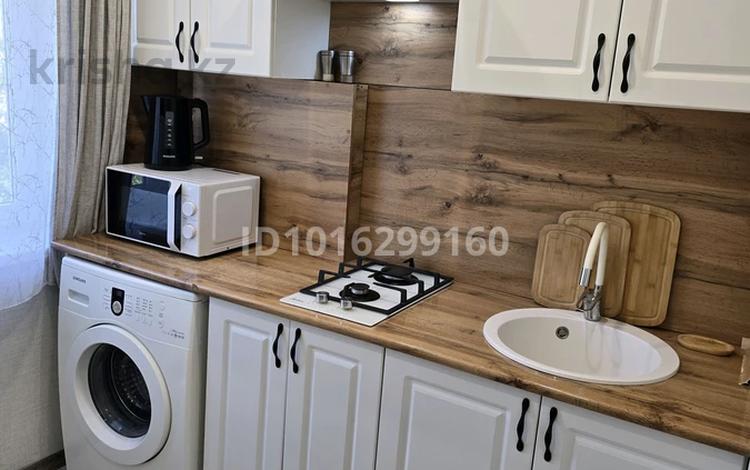 2-комнатная квартира · 44.4 м² · 2/5 этаж, Чкалова 65 — Автомаркет, Жабаева Жабаева, СЕВКАЗ ЭНЕРГО, Народные Окна за 22 млн ₸ в Петропавловске — фото 2
