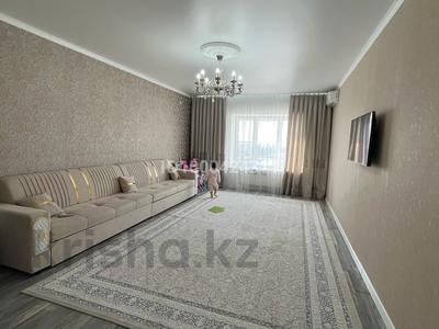 2-бөлмелі пәтер · 71 м² · 10/10 қабат, Алтын орда ш/а., Газизы Жубановой 146/2 — Санкибай батыра, бағасы: 27 млн ₸ в Актобе, мкр. Алтын орда