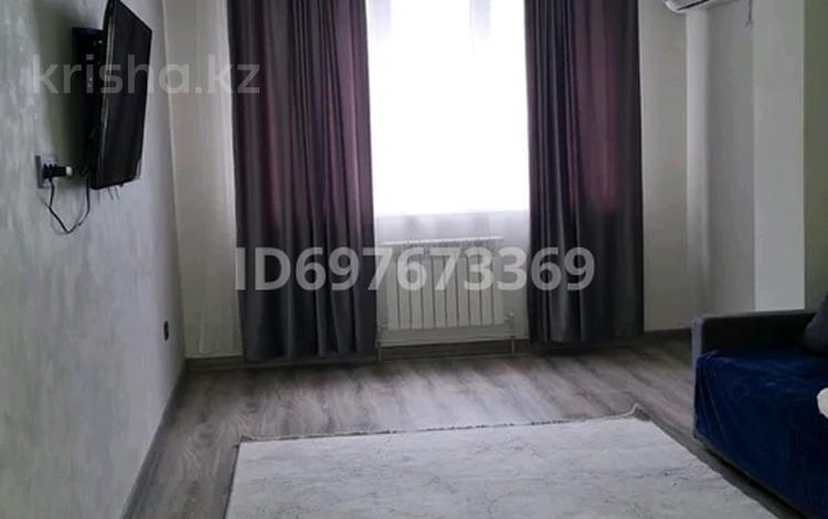 1-комнатная квартира · 40 м² · 7/13 этаж, Есенова 160/3 за 250 000 ₸ в Алматы, Жетысуский р-н — фото 9