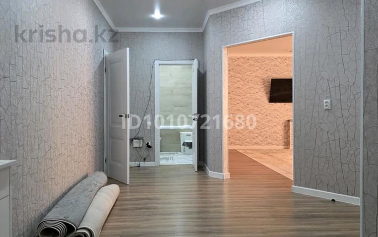 2-бөлмелі пәтер · 95 м² · 2/5 қабат, Алтын орда ш/а., Тауелсиздик 9 — Ассадо инвектус, бағасы: 35.5 млн ₸ в Актобе, мкр. Алтын орда — фото 91